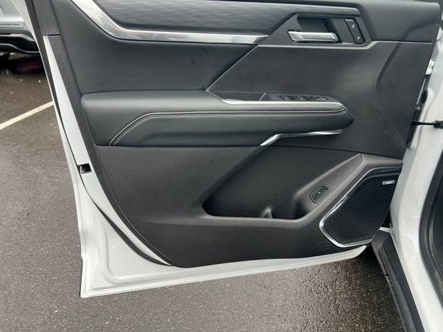 new 2026 GMC Acadia car, priced at $46,045