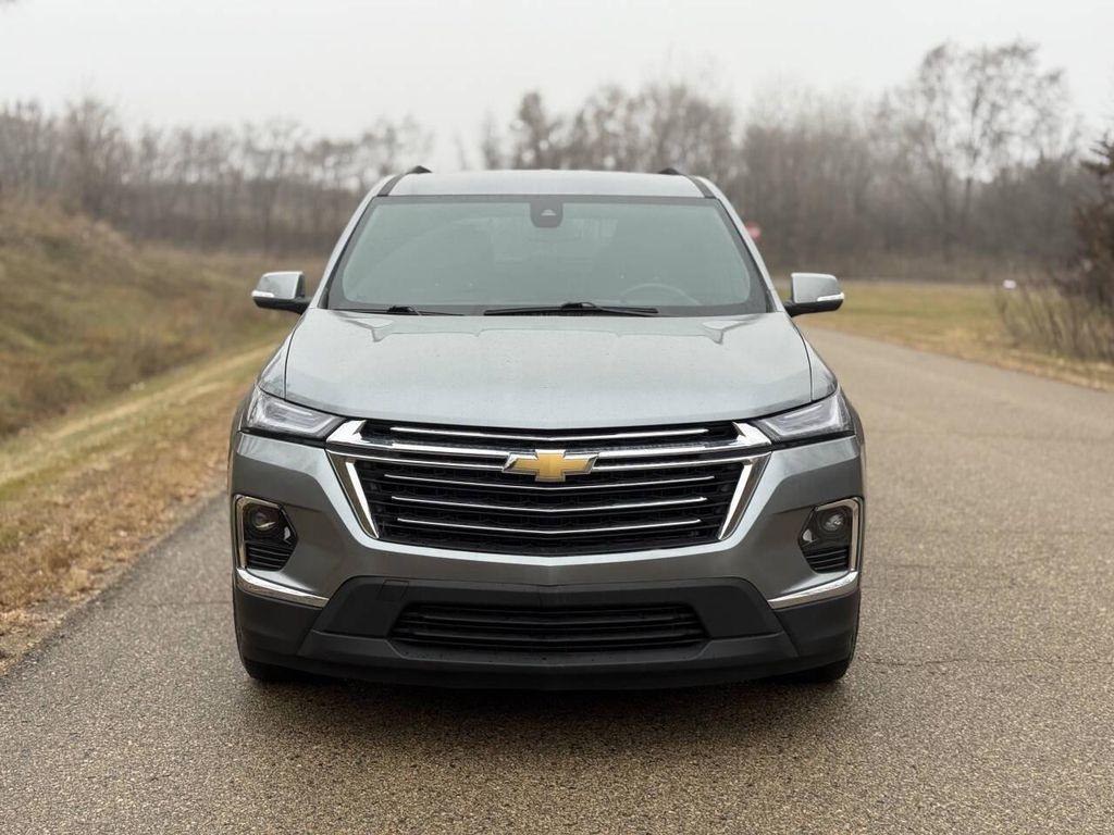 used 2023 Chevrolet Traverse car, priced at $25,299