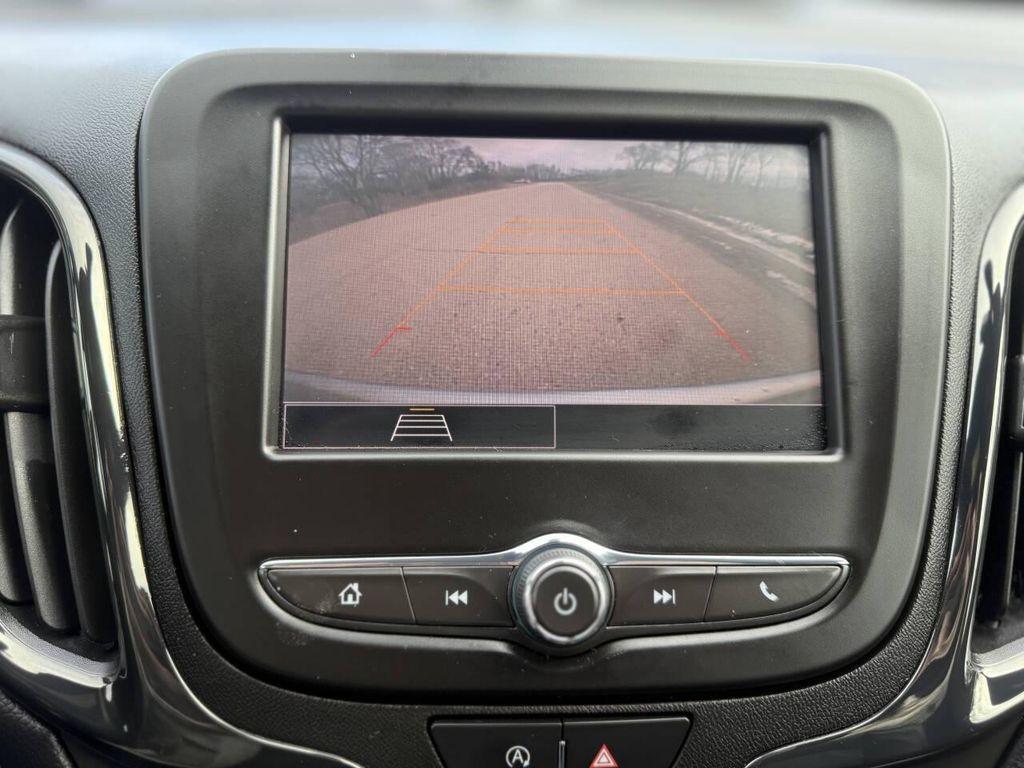 used 2022 Chevrolet Equinox car, priced at $17,999