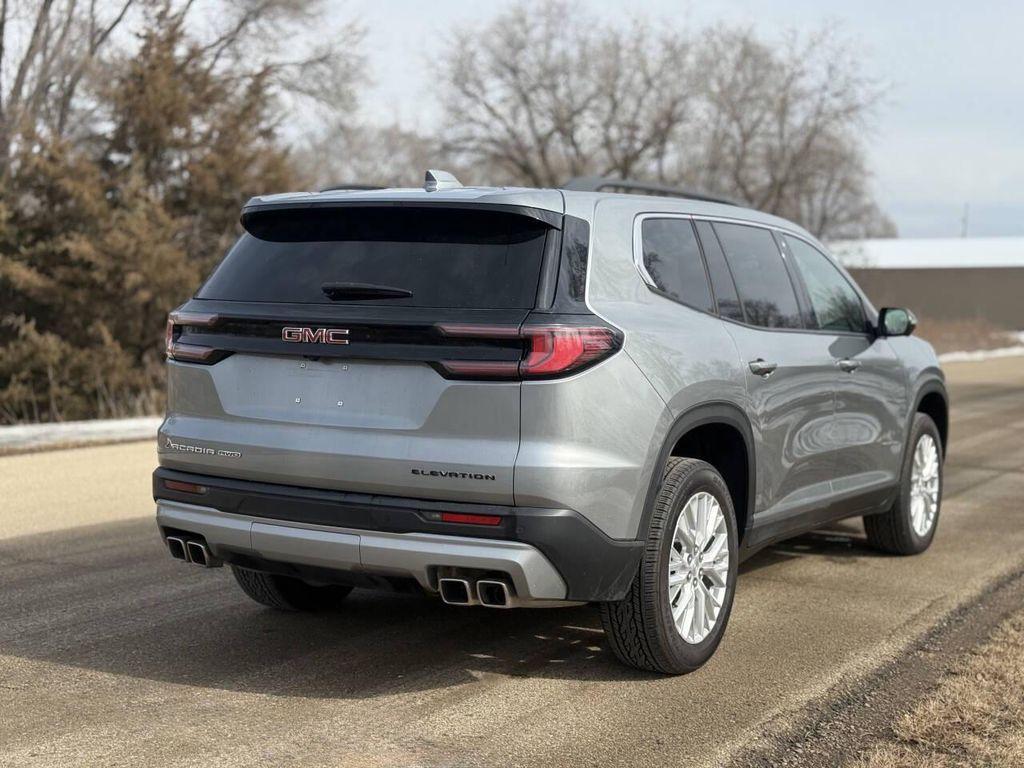 used 2024 GMC Acadia car, priced at $30,999