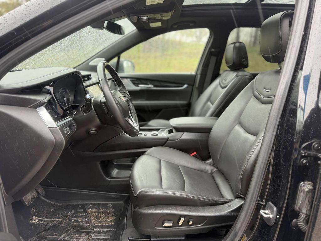 used 2023 Cadillac XT6 car, priced at $31,985