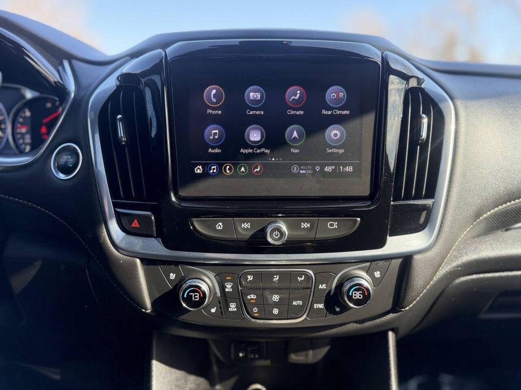 used 2022 Chevrolet Traverse car, priced at $27,999