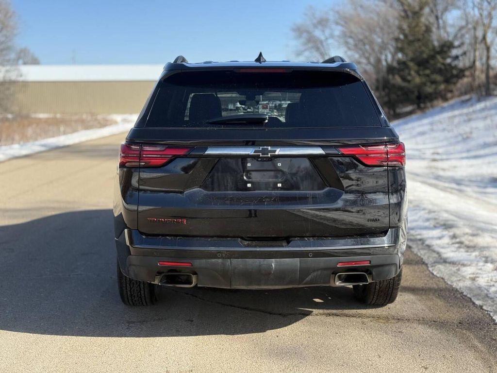 used 2022 Chevrolet Traverse car, priced at $27,999