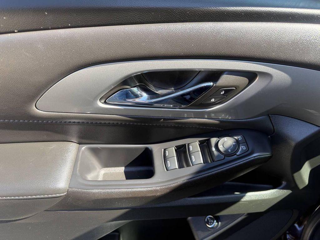 used 2022 Chevrolet Traverse car, priced at $22,499