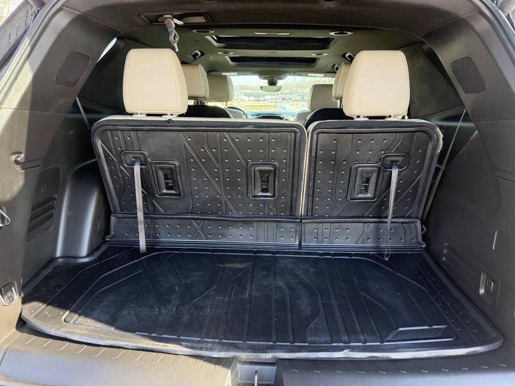 used 2023 Chevrolet Traverse car, priced at $30,999