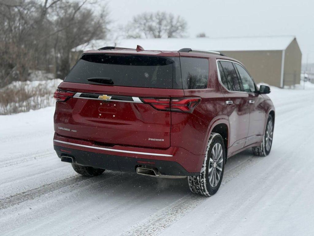 used 2023 Chevrolet Traverse car, priced at $31,499