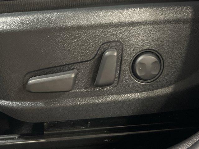 used 2025 Kia Seltos car, priced at $24,997