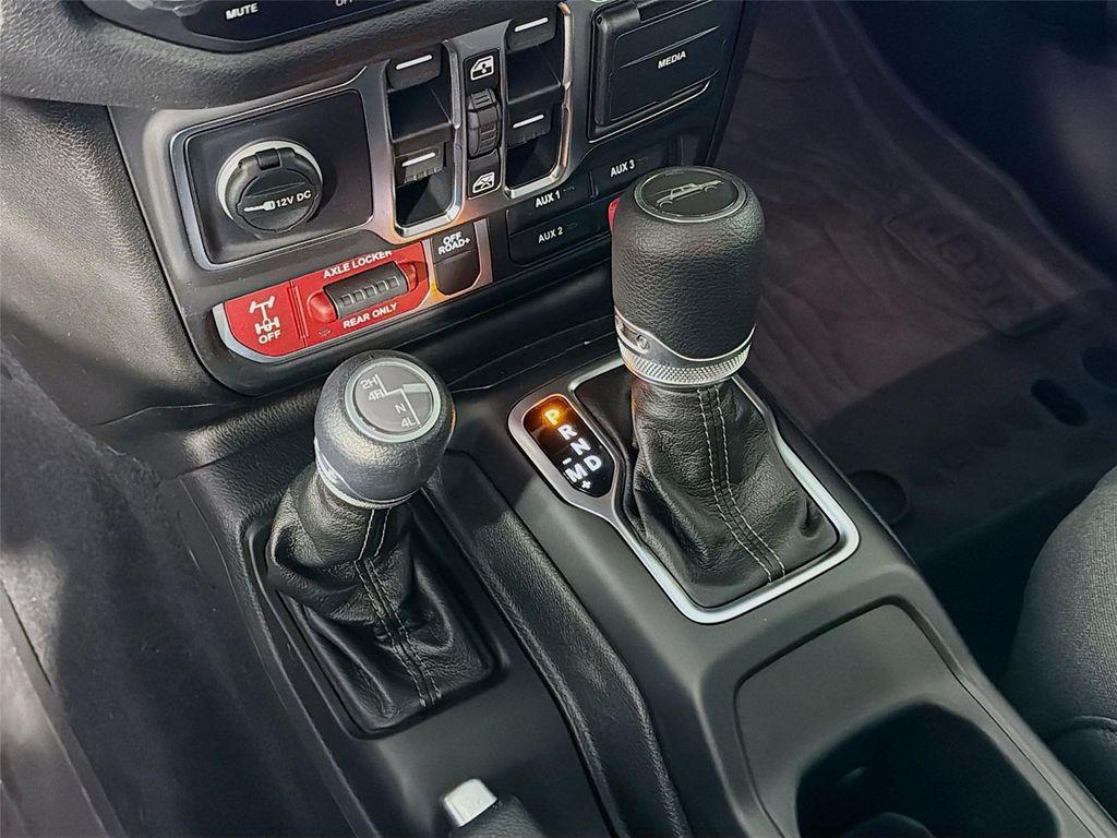 used 2025 Jeep Gladiator car, priced at $38,997