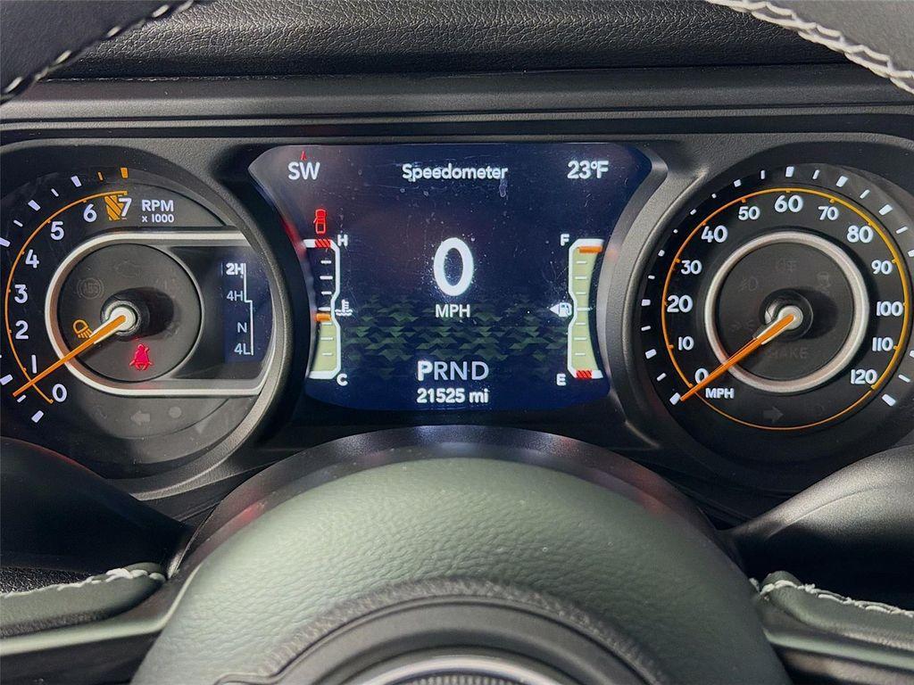 used 2025 Jeep Gladiator car, priced at $38,997