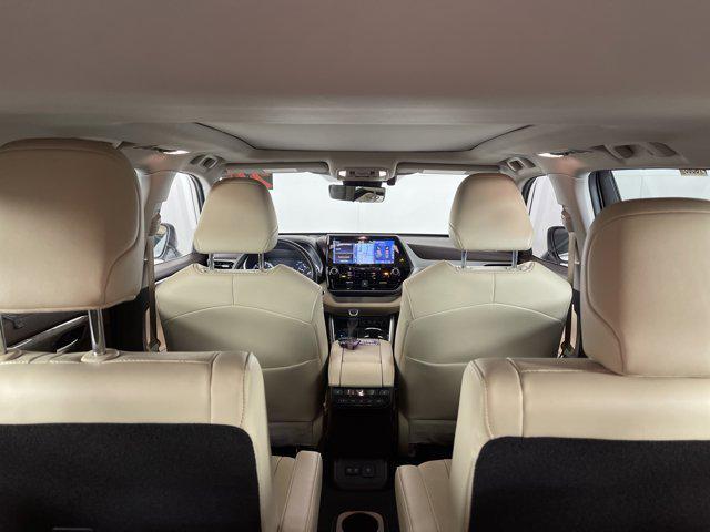 used 2020 Toyota Highlander car, priced at $33,497