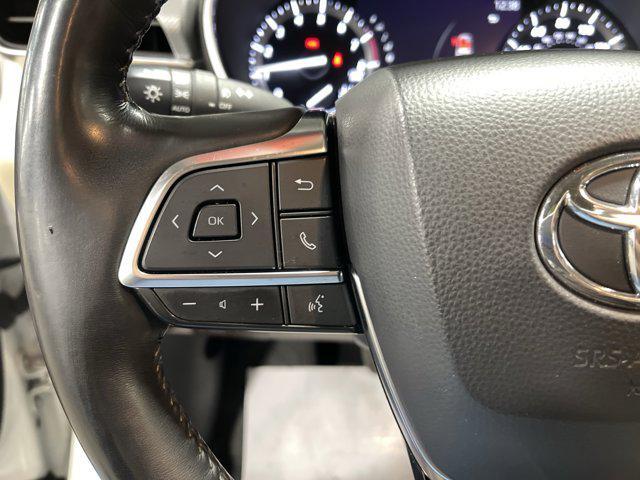 used 2020 Toyota Highlander car, priced at $33,497