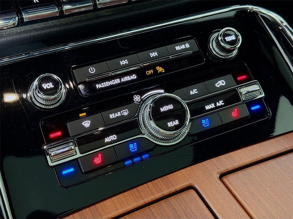 used 2024 Lincoln Navigator car, priced at $64,497