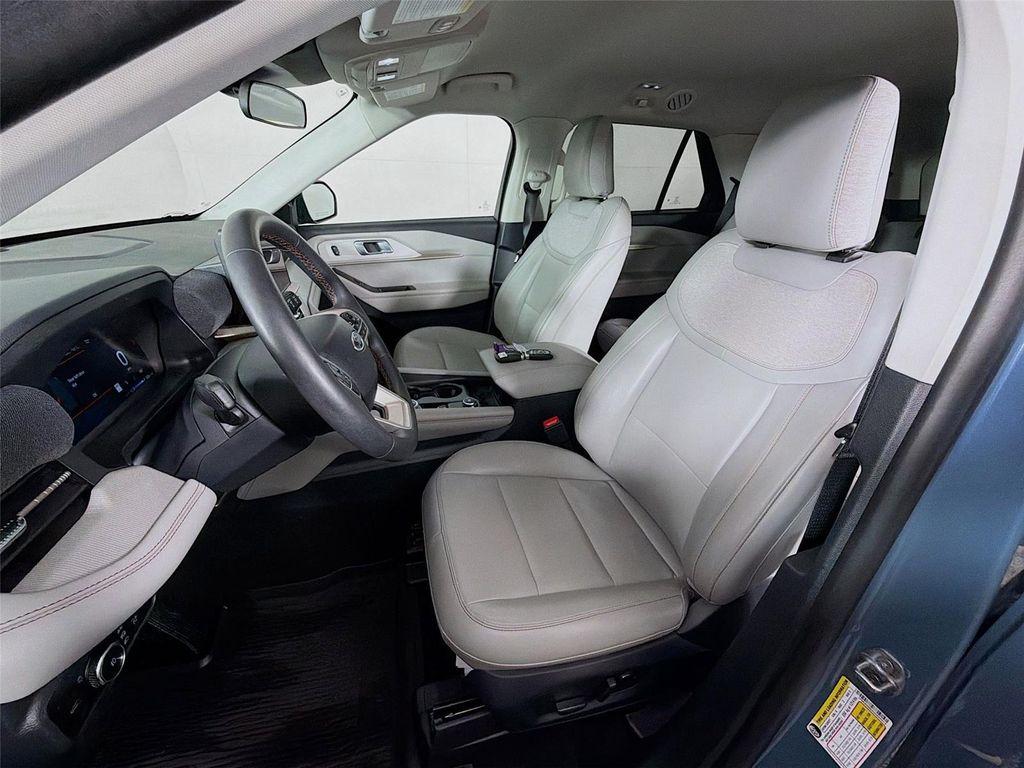 used 2025 Ford Explorer car, priced at $37,487