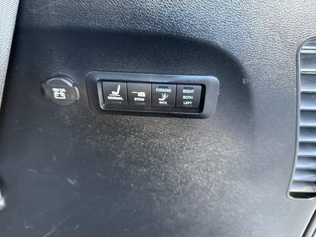 used 2021 Chrysler Pacifica car, priced at $23,890