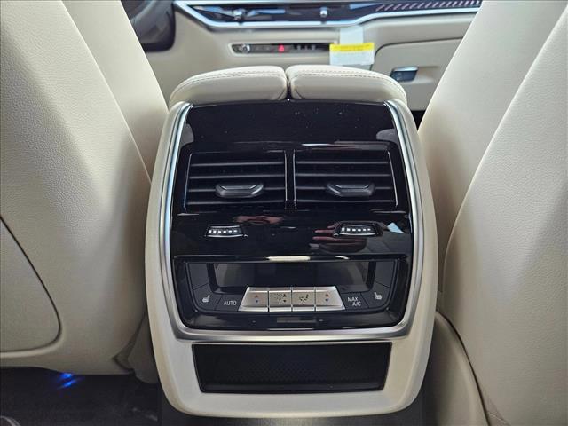 new 2026 BMW X7 car, priced at $123,350