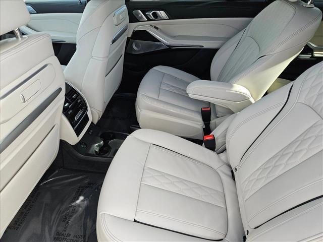 new 2026 BMW X7 car, priced at $123,350