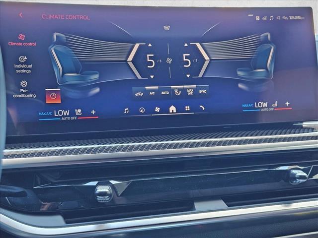 new 2026 BMW X7 car, priced at $124,590