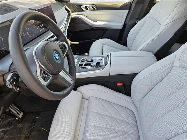 new 2026 BMW X5 PHEV car, priced at $92,924