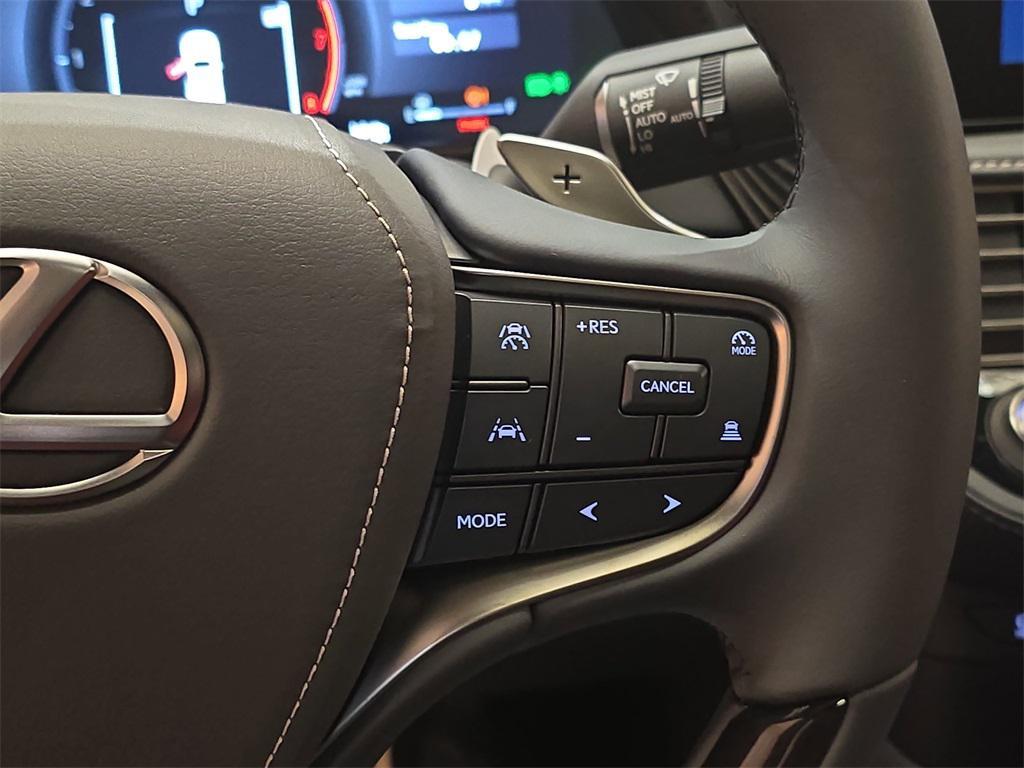 new 2026 Lexus LS 500 car, priced at $99,610