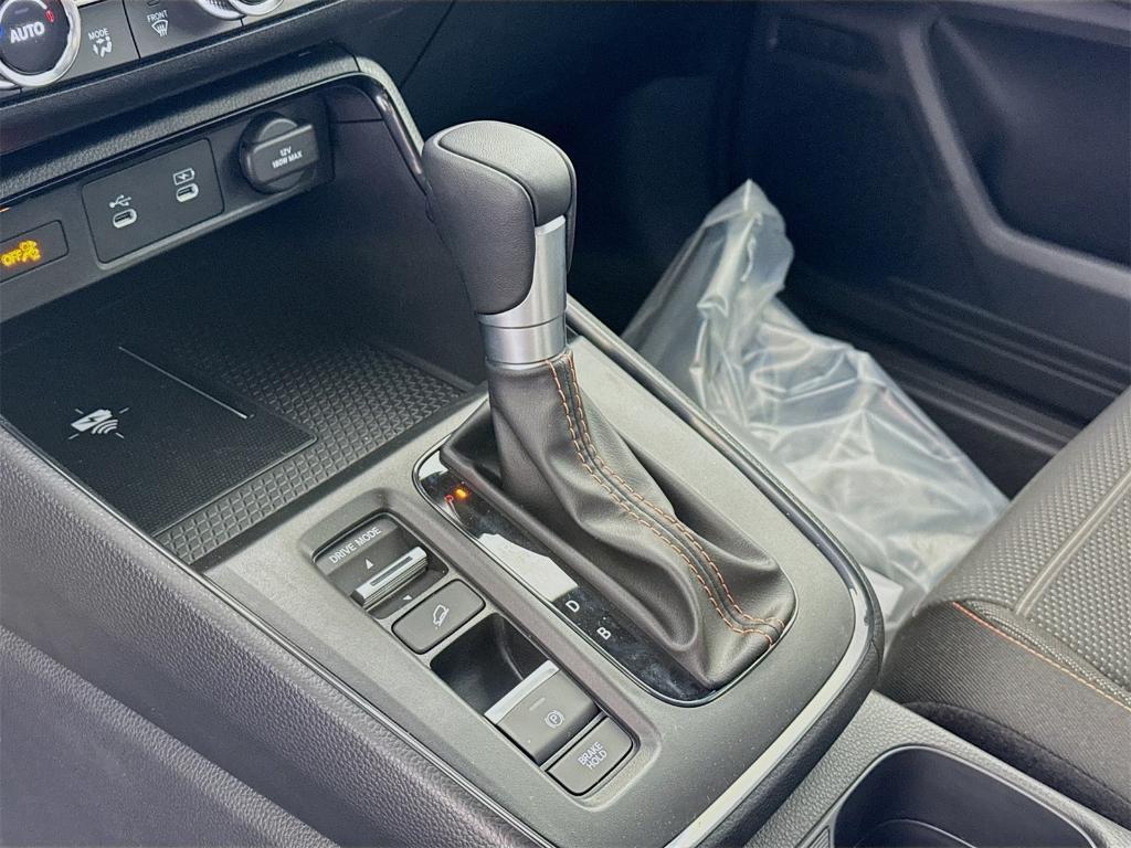 new 2026 Honda CR-V Hybrid car, priced at $40,250