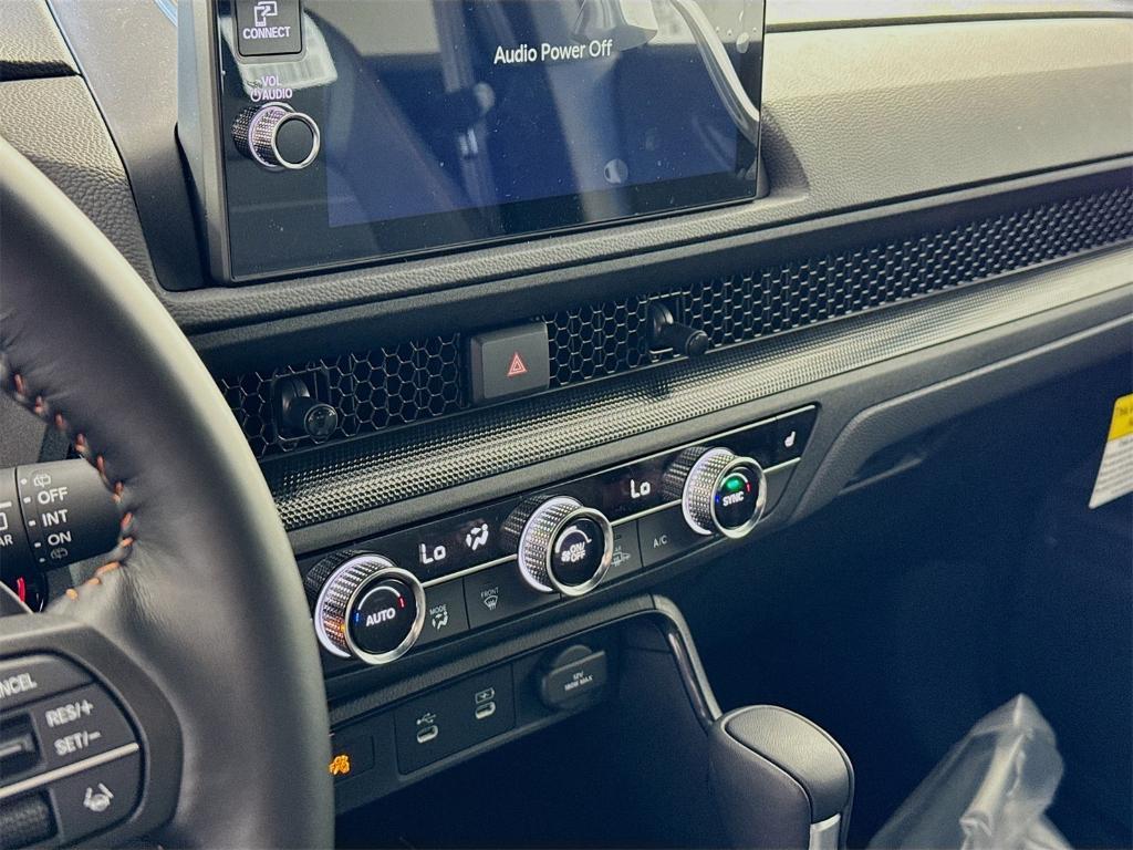 new 2026 Honda CR-V Hybrid car, priced at $40,250