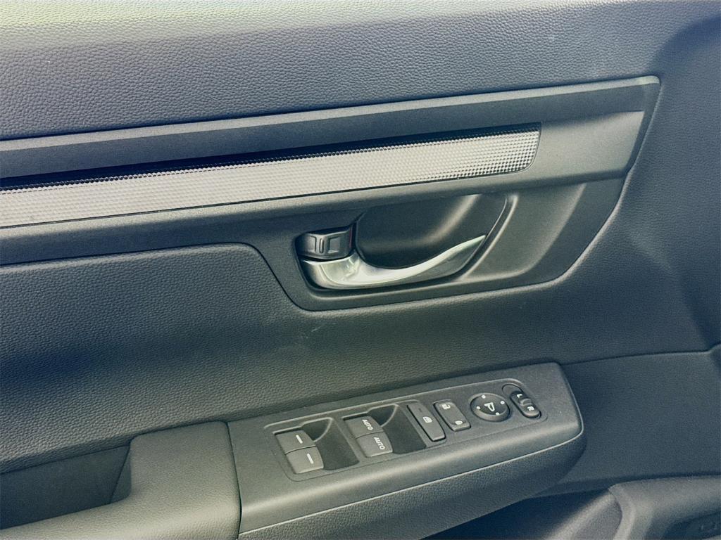 new 2026 Honda CR-V Hybrid car, priced at $40,250