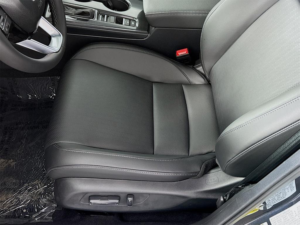 new 2025 Honda Civic Hybrid car, priced at $30,145