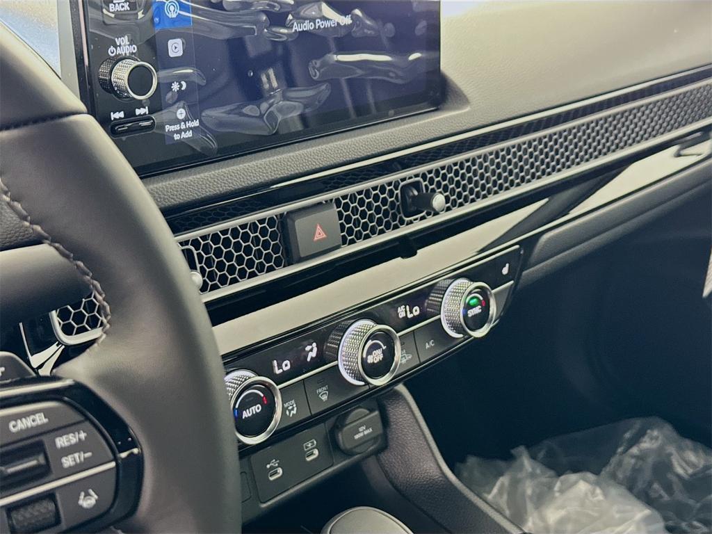 new 2025 Honda Civic Hybrid car, priced at $30,145