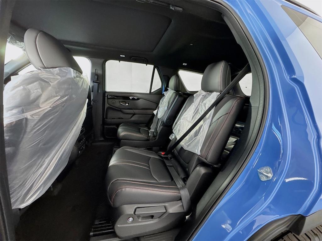 new 2025 Honda Pilot car, priced at $51,830