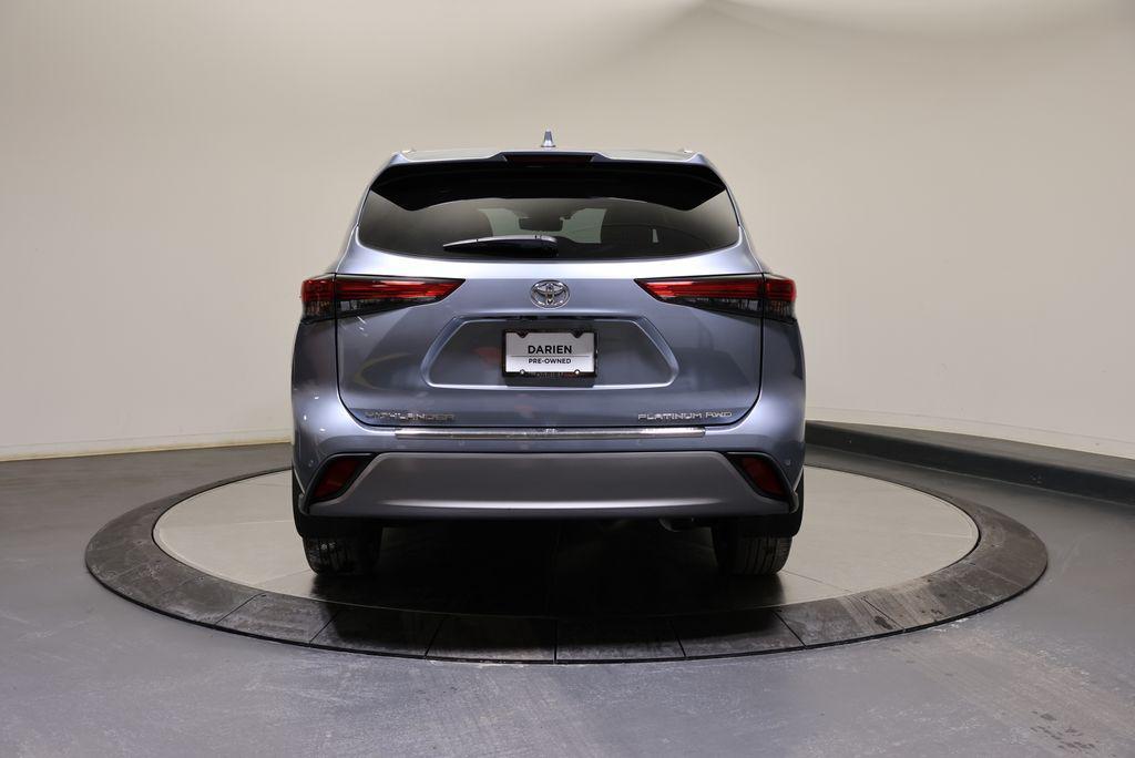 used 2023 Toyota Highlander car, priced at $38,505
