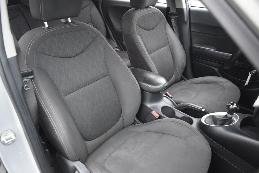 used 2015 Kia Soul car, priced at $5,295