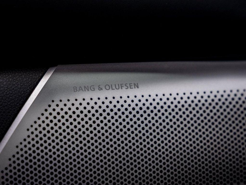 new 2026 Genesis G90 car, priced at $105,734