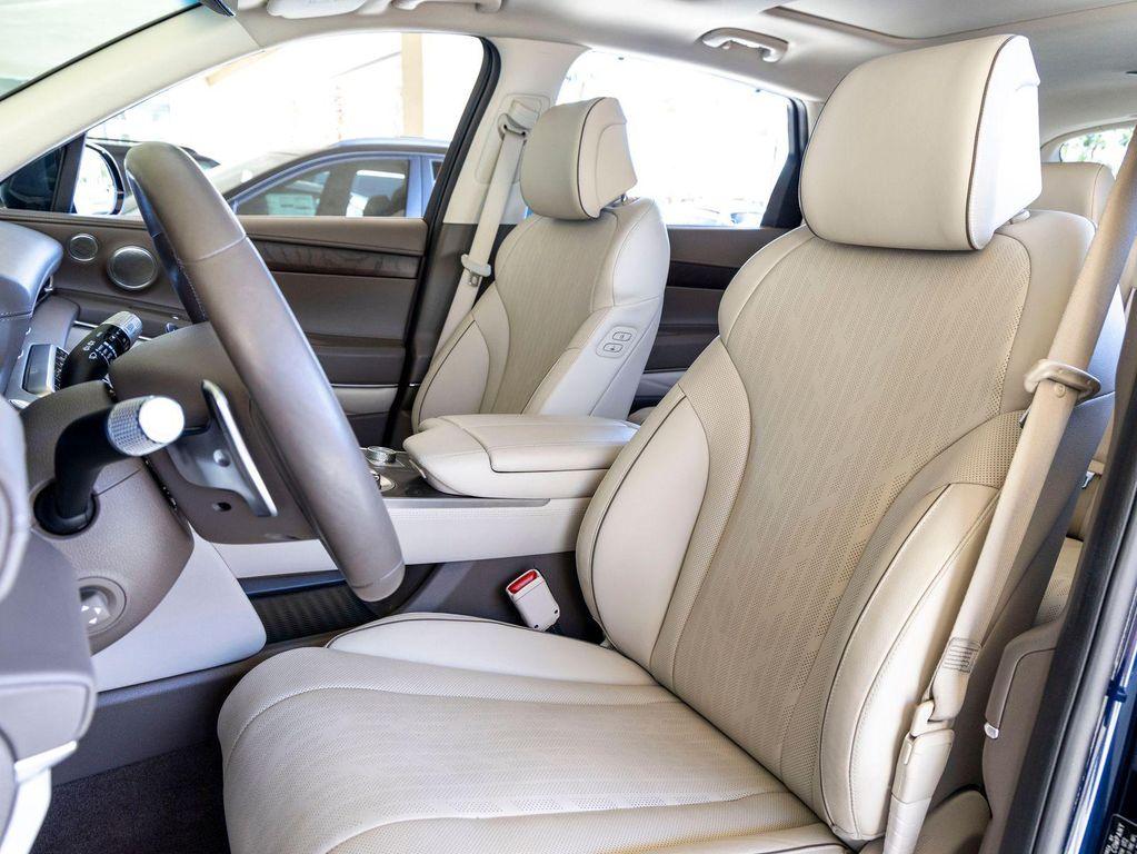 used 2022 Genesis GV80 car, priced at $44,981