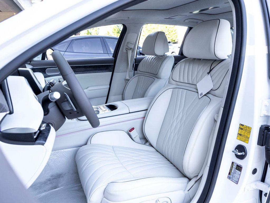new 2026 Genesis G90 car, priced at $105,410