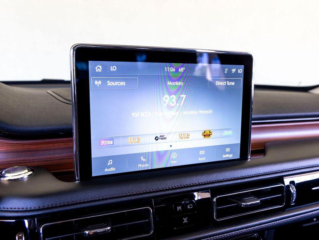 used 2023 Lincoln Aviator car, priced at $41,981