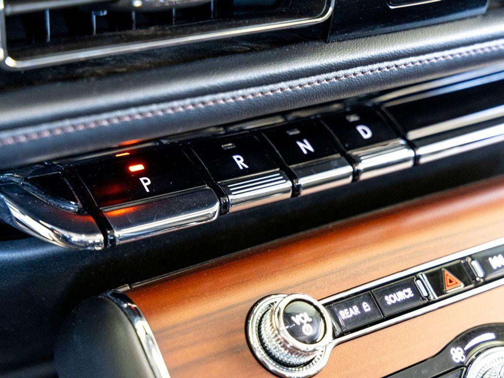 used 2023 Lincoln Aviator car, priced at $41,981