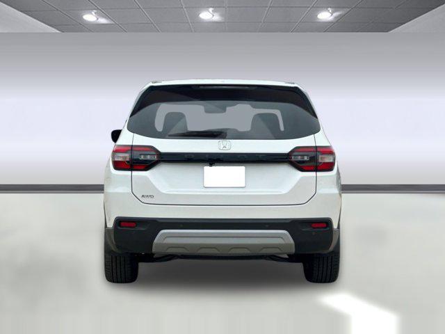 new 2025 Honda Pilot car, priced at $47,550