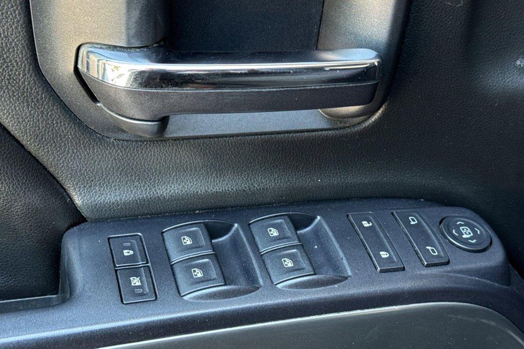 used 2015 Chevrolet Silverado 1500 car, priced at $20,084