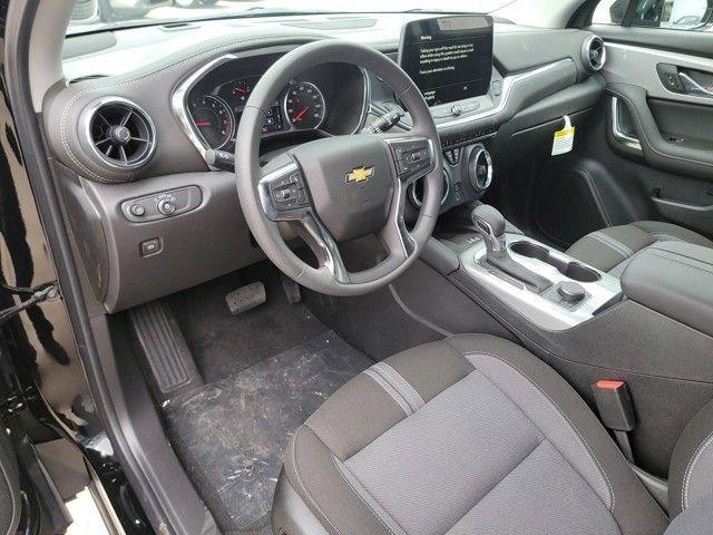 new 2025 Chevrolet Blazer car, priced at $39,186