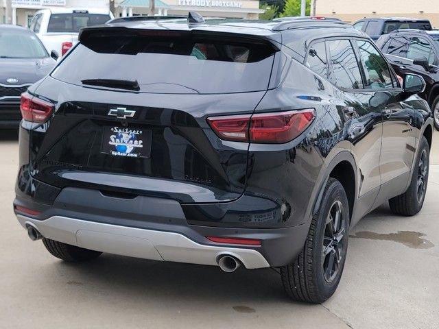 new 2025 Chevrolet Blazer car, priced at $39,186
