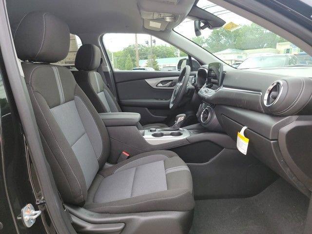 new 2025 Chevrolet Blazer car, priced at $39,186