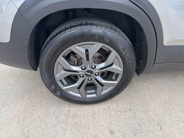 used 2024 Kia Seltos car, priced at $20,898