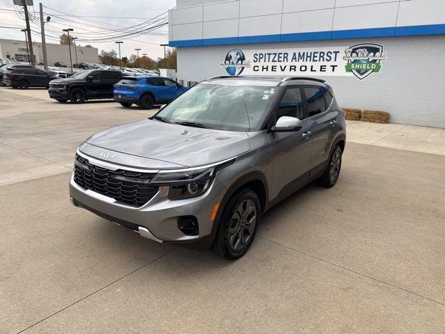 used 2024 Kia Seltos car, priced at $20,898
