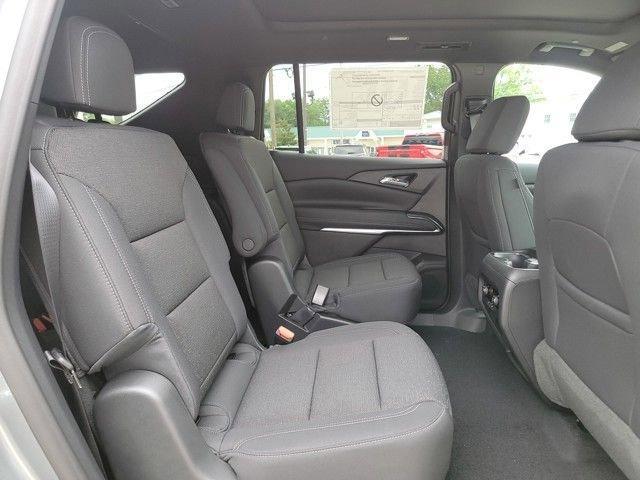 new 2026 Chevrolet Traverse car, priced at $44,020