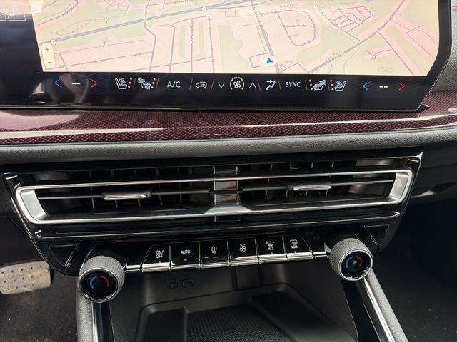 new 2026 Chevrolet Traverse car, priced at $56,835