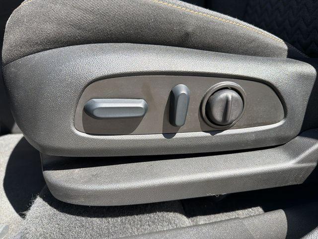 used 2022 Chevrolet Equinox car, priced at $19,785