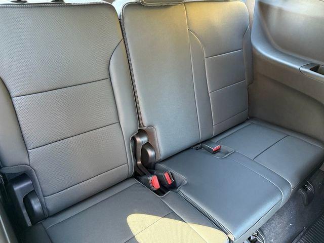 new 2026 Chevrolet Traverse car, priced at $46,915