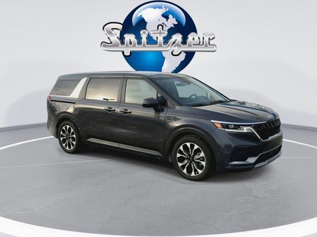 used 2023 Kia Carnival car, priced at $32,253