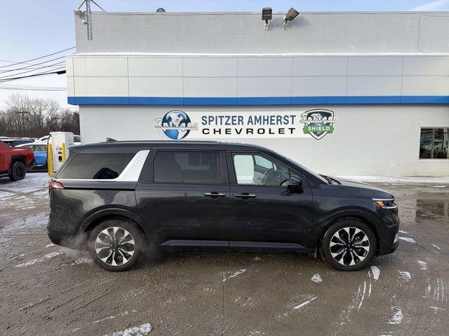 used 2023 Kia Carnival car, priced at $32,253