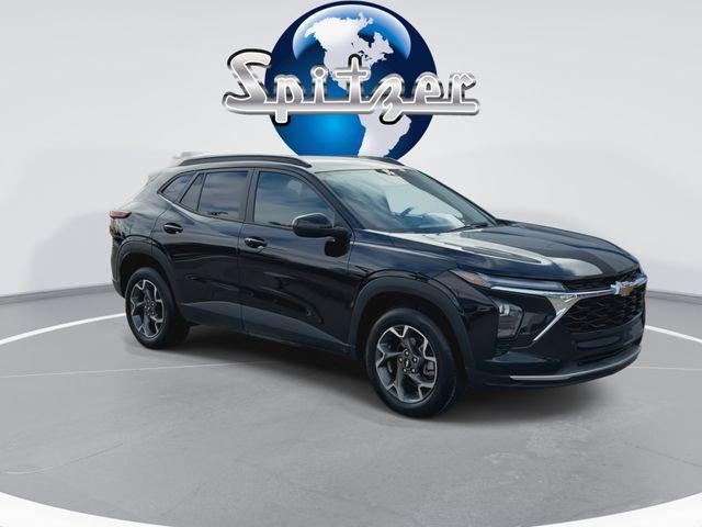 used 2025 Chevrolet Trax car, priced at $21,700